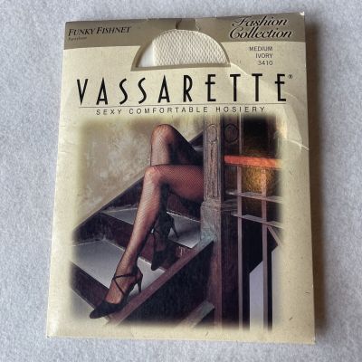 Vassarette Funky Fishnet Medium Ivory 3410 Pantyhose Tights Sexy Hosiery New Vtg